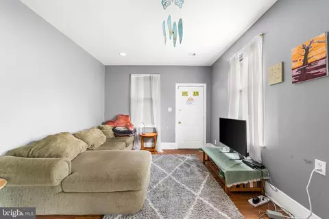Living - 51 Brenwal Ave, Ewing, NJ 08618 photo 2 of 2