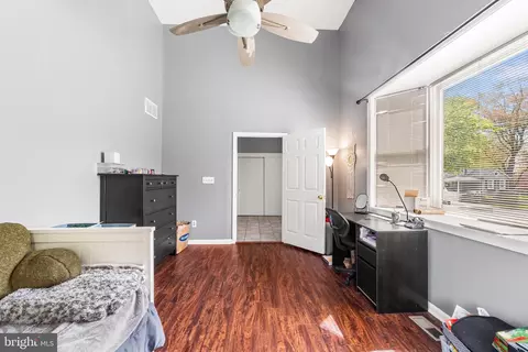 Bedroom - 51 Brenwal Ave, Ewing, NJ 08618 photo 2 of 5