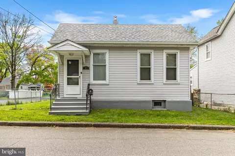Exterior - 51 Brenwal Ave, Ewing, NJ 08618 photo 2 of 6