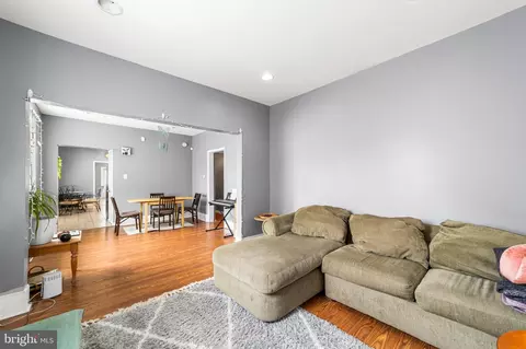 Living - 51 Brenwal Ave, Ewing, NJ 08618 photo 1 of 2