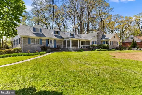 13 Tall Timbers Dr, Princeton, NJ 08540