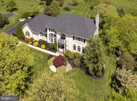 8 Jewel Rd, West Windsor, NJ 08550