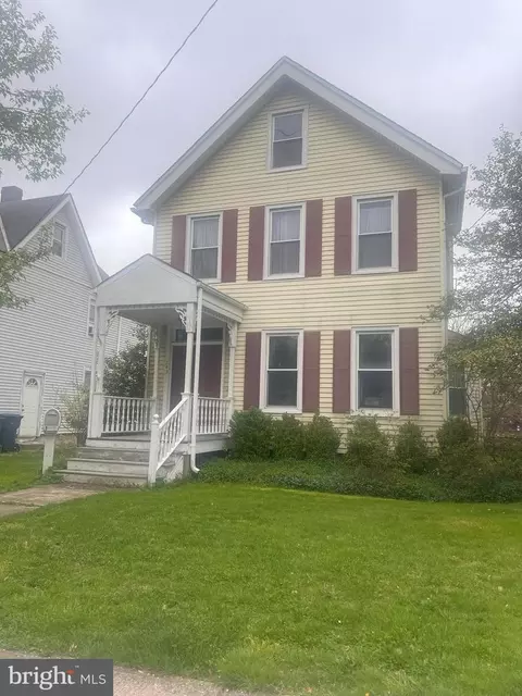 243 Mercer St, Hightstown, NJ 08520