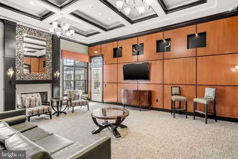 Living - 947 Halifax Pl, Hamilton, NJ 08619 photo 5 of 7