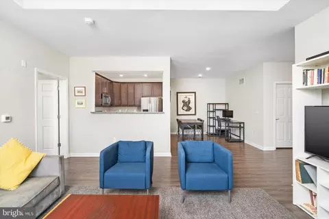 Living - 947 Halifax Pl, Hamilton, NJ 08619 photo 3 of 7