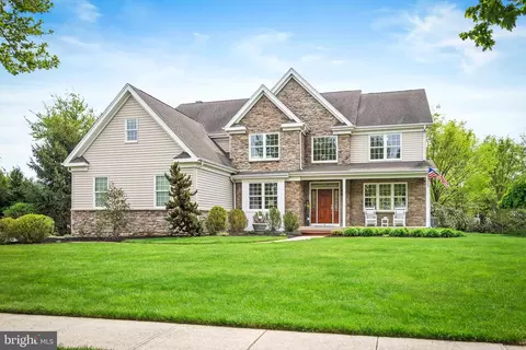 29 Tamar Ct, Lawrenceville, NJ 08648