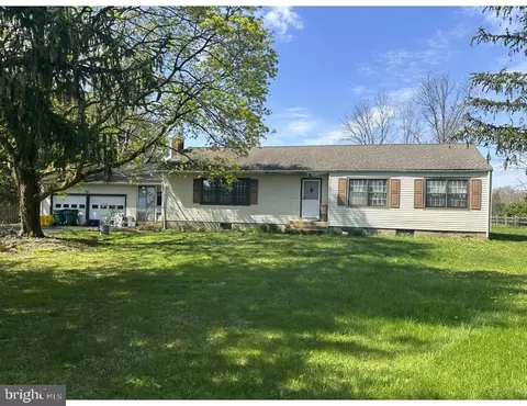 1449 Trenton Harbourton Road, Pennington, NJ 08534