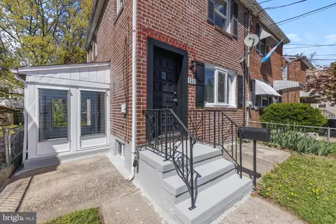 522 Hobart Ave, Hamilton, NJ 08629