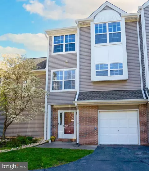 98 Wenlock Ct, Princeton, NJ 08540