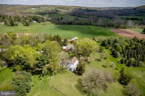 87 Valley Rd, Lambertville, NJ 08530