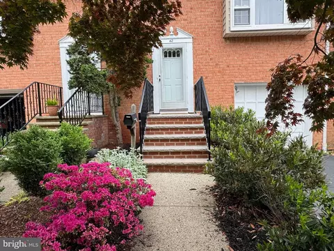 42 Catbird, Lawrenceville, NJ 08648