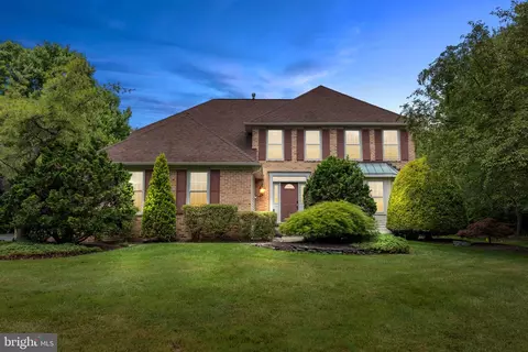 7 Lenape La, Princeton Junction, NJ 08550