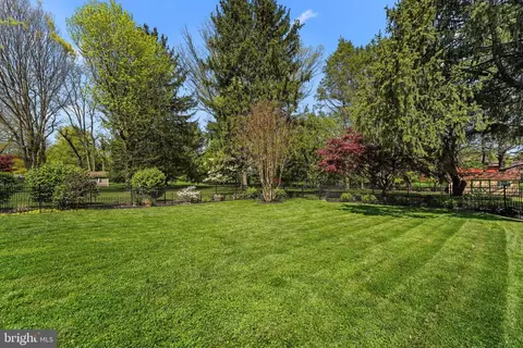 Exterior - 30 Hilltop Rd, Ewing, NJ 08628 photo 15 of 17