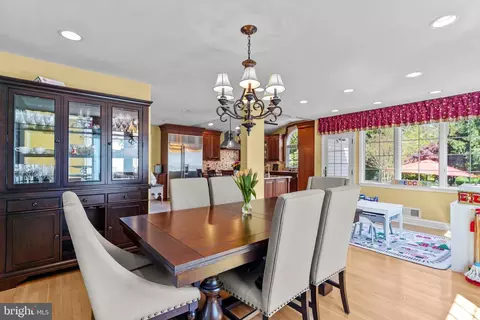 Dining - 30 Hilltop Rd, Ewing, NJ 08628 photo 2 of 2