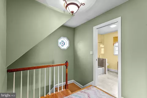 Entry Way - 30 Hilltop Rd, Ewing, NJ 08628 photo 4 of 5