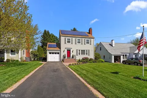 Exterior - 30 Hilltop Rd, Ewing, NJ 08628 photo 4 of 17