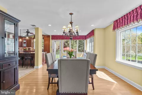 Dining - 30 Hilltop Rd, Ewing, NJ 08628 photo 1 of 2