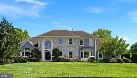 10 Highpoint Pl, Princeton Junction, NJ 08550