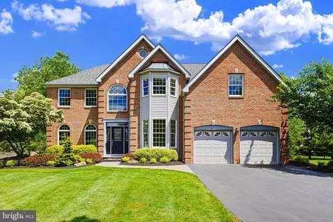 48 Spruce St, Princeton Junction, NJ 08550