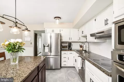 Kitchen - 11 Colleen Cir, Ewing, NJ 08638 photo 1 of 3