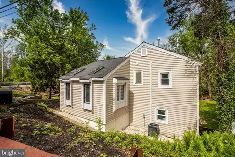 Exterior - 1 Jacobs Creek Rd, Ewing, NJ 08628 photo 1 of 2
