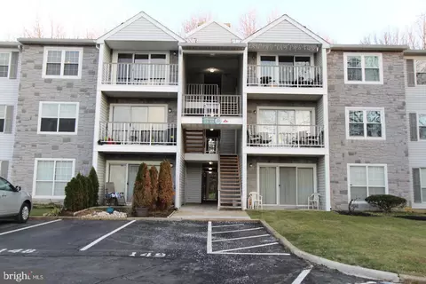 10 Aspen Ct, Trenton, NJ 08619