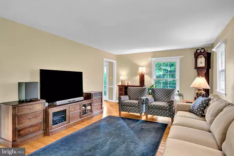Living - 84 Lochatong Rd, Ewing, NJ 08628 photo 2 of 4
