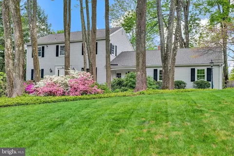 Exterior - 84 Lochatong Rd, Ewing, NJ 08628 photo 8 of 9