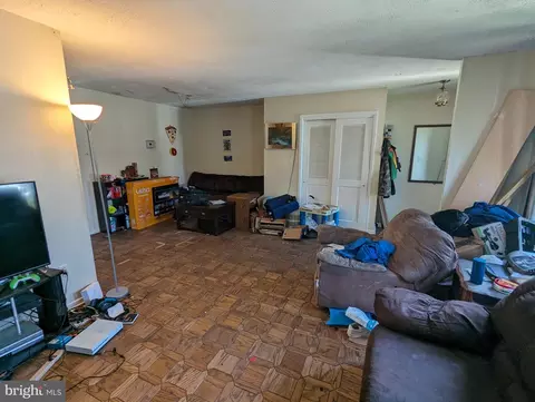 99 Danbury Ct, Hightstown, NJ 08520