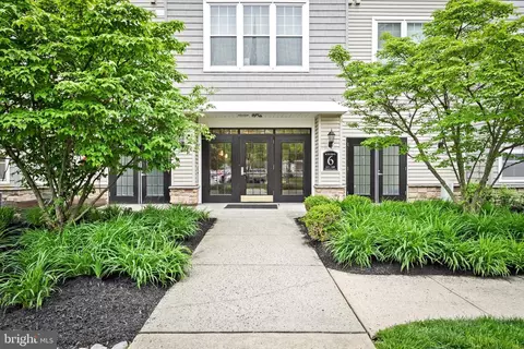 617 Masterson Ct, Ewing, NJ 08618 photo 1