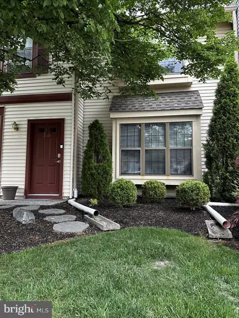 165 Wyndham Pl, Robbinsville, NJ 08691