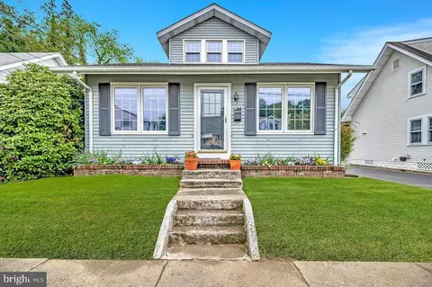 44 Colonial Ave, Hamilton, NJ 08610