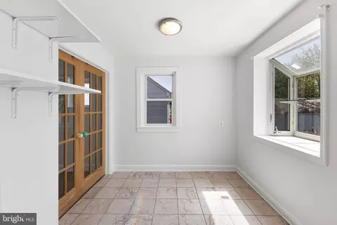 Entry Way - 183 Weber Ave, Ewing, NJ 08638 photo 2 of 5