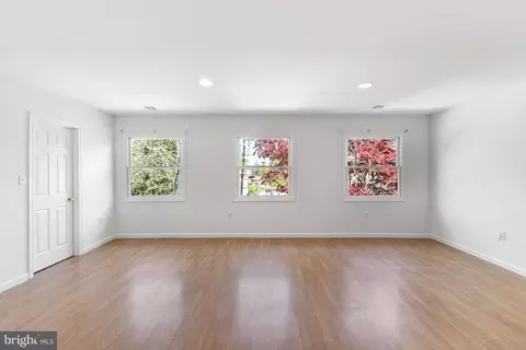 Living - 183 Weber Ave, Ewing, NJ 08638 photo 7 of 7
