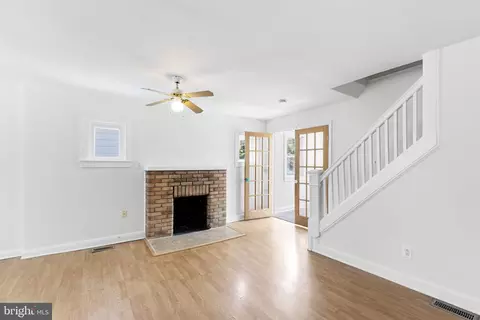 Living - 183 Weber Ave, Ewing, NJ 08638 photo 4 of 7