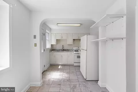 Entry Way - 183 Weber Ave, Ewing, NJ 08638 photo 1 of 5