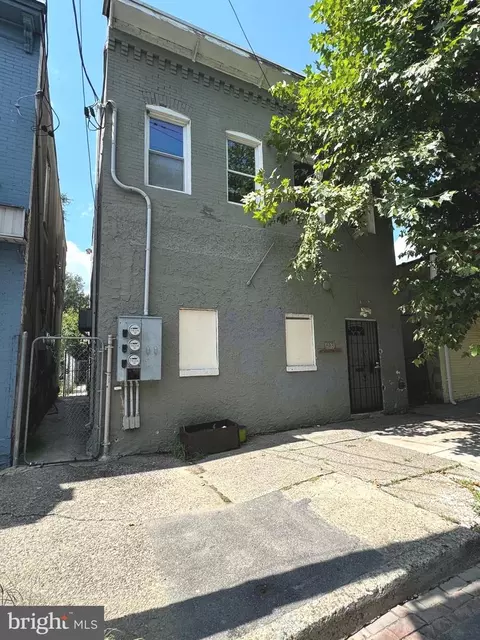 613 Martin Luther King Jr Blvd, Trenton, NJ 08618