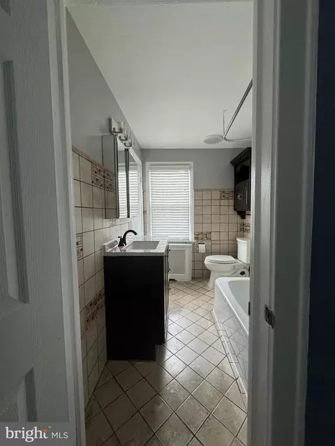 Bath - 46 Maddock Ave, Hamilton, NJ 08610 photo 1 of 1