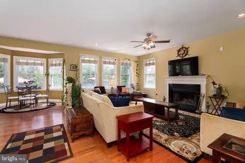 22 Compton Dr, East Windsor, NJ 08520 photo 18