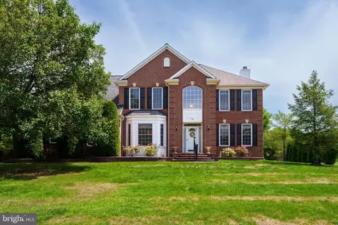 22 Compton Dr, East Windsor, NJ 08520