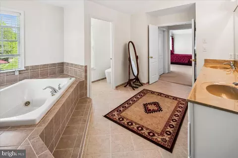 38 Devonshire Dr, Princeton, NJ 08540 photo 32