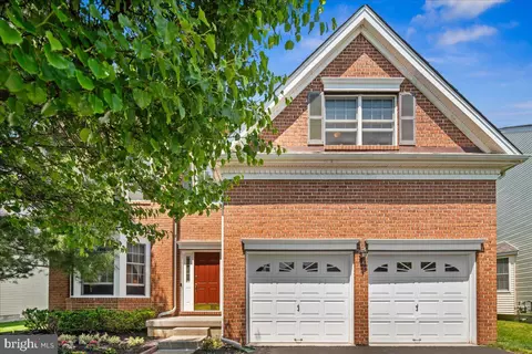 38 Devonshire Dr, Princeton, NJ 08540