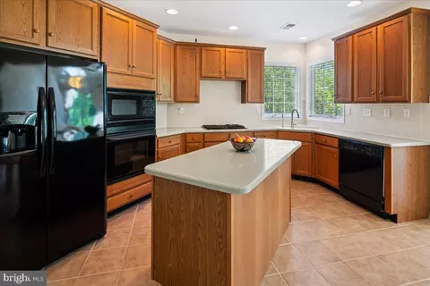 38 Devonshire Dr, Princeton, NJ 08540 photo 14