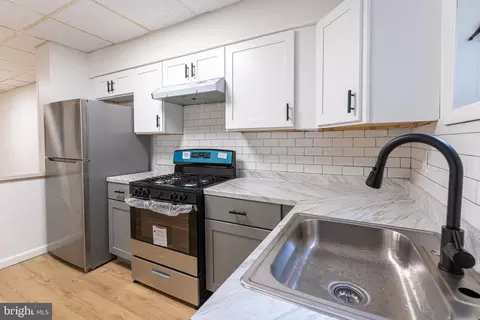 461 Chestnut Ave, Trenton, NJ 08611