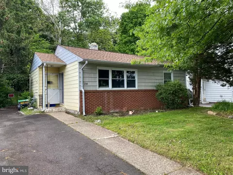 256 Clamer, Ewing, NJ 08628