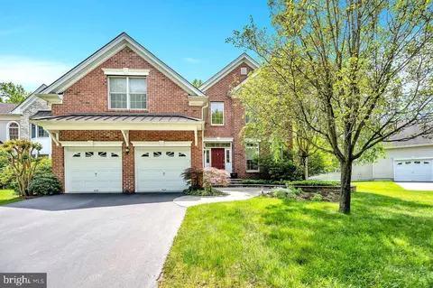 4 Juliet Ct, Princeton, NJ 08540