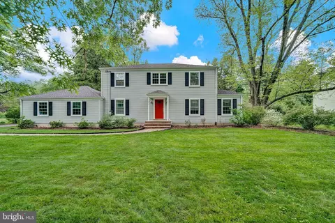 211 Cranbury Rd, West Windsor, NJ 08550