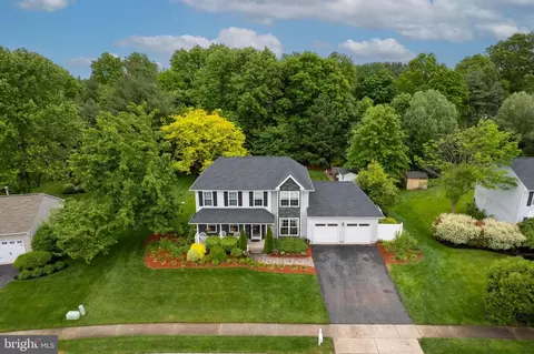 6 Hibiscus Ln, Robbinsville, NJ 08691