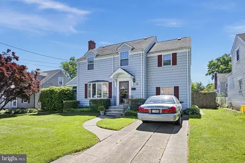 612 Greenway Ave, Ewing, NJ 08618
