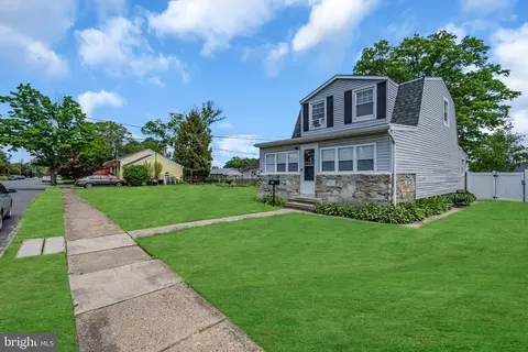 Exterior - 1630 7th St, Ewing, NJ 08638 photo 1 of 10